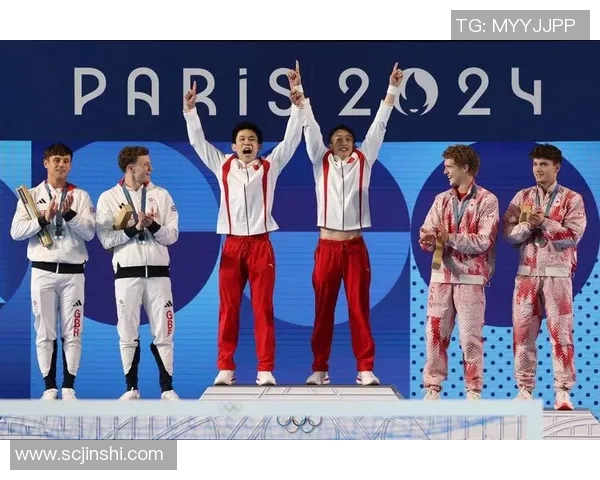 世界游泳锦标赛开幕,中国跳水梦之队首日三金